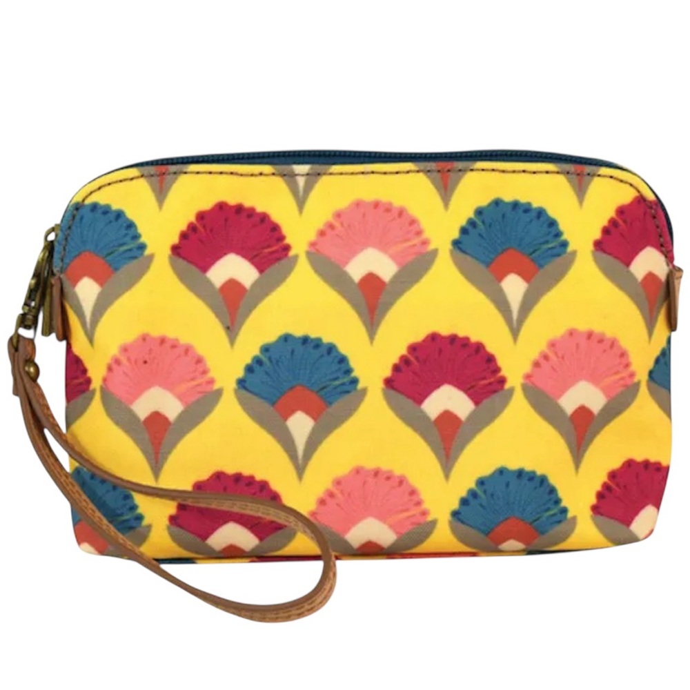 NWT Catchfly Gold Essential Accessory Pouch Gold